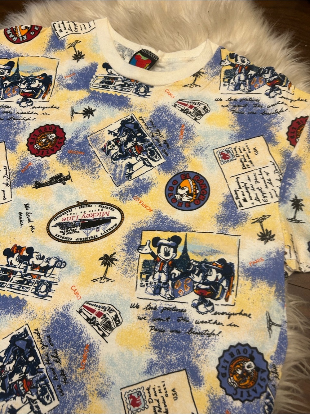 DISNEY MICKEY UNLIMITED x JERRY LEIGH 90s Vintage T-Shirt Travel Postcard Print
